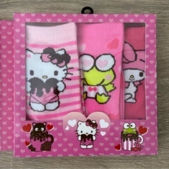Hello Kitty Accessories - Hello Kitty and Friends Valentine’s Day 3 Pair Crew Socks Size 4-10 NWT